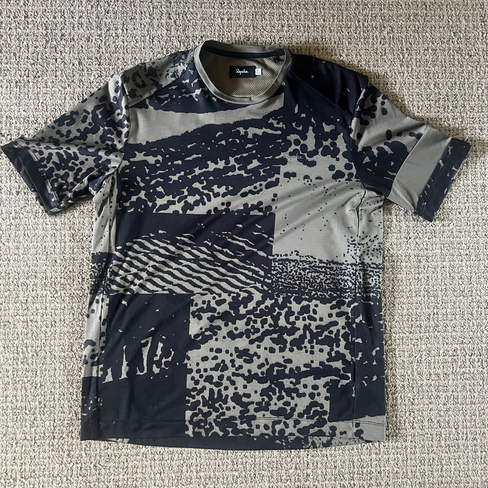 Rapha MTB TECH TEE- medium